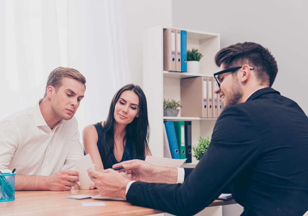 Couple-with-Insurance-Broker